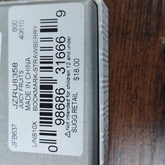 Crystal Strawberry Book Mark - Picture 4 of 4